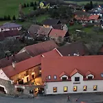 Πανσιόν U Svarcu Zduchovice