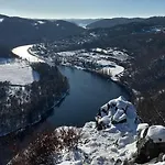 Πανσιόν U Svarcu Zduchovice