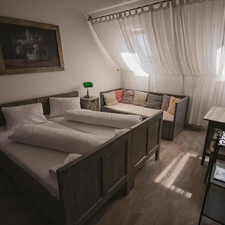 U Svarcu بيت ضيافة